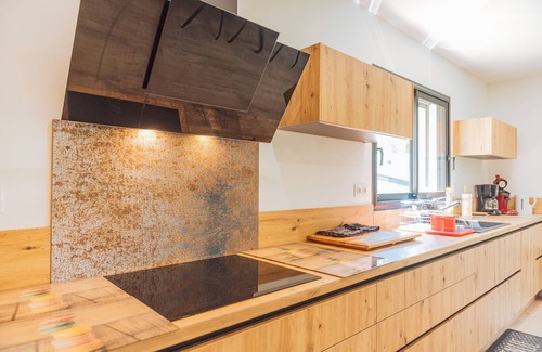 Ax-les-Thermes Apartment | Holiday Apartment "Résidence Pieds Des Pistes" near Slopes with Private Terrace & Wi-Fi