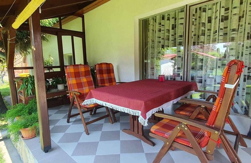 Balatonfenyves Apartment | Holiday apartment with free Wi-Fi and garden pavilion