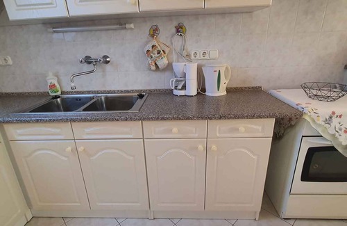 Balatonszabadi Apartment | Holiday apartment with pool, internet and air conditioning