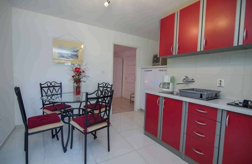 Artatore Apartment | Holiday apartment 150 m from the