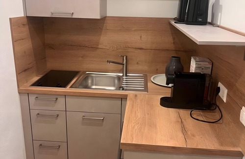 Creidlitz Apartment | Holiday Apartment 2 Coburg-Creidlitz with Private Terrace, Private Garden and Wi-Fi