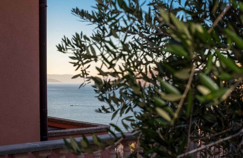 Stara Baska Apartment | Holiday apartment 80 meters from the beach