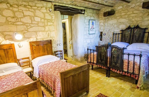 Abbateggio Apartment | Holiday apartment Abbateggio for 2 - 6 persons with 1 bedroom - Twin house