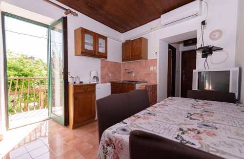 Kukljica Apartment | Holiday apartment Adriatic Sea at only 35 m