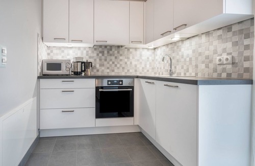 Valle Aurina Apartment | Holiday Apartment 'Alpen Living' with Mountain View, Shared Garden & Wi-Fi