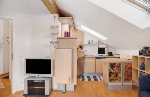 Oberau Apartment | Holiday Apartment 'Alpenglück - With a View' with Mountain View and Balcony