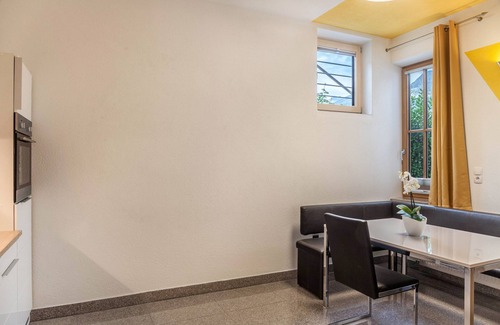 Bruck am Ziller Apartment | Holiday Apartment "Apart Zillertal 70m2" with Mountain View, Terrace & Wi-Fi