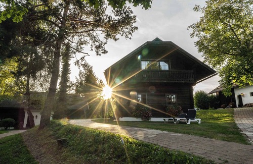 Oberaichwald Apartment | Holiday apartment with indoor swimming pool and sauna