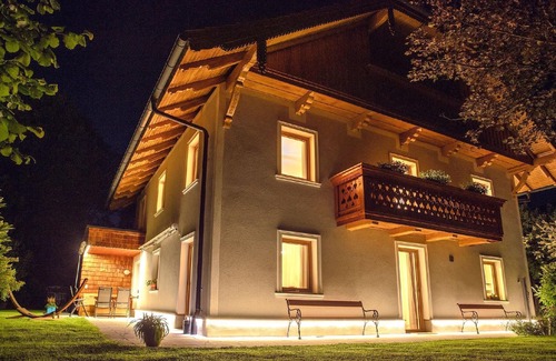 Tiefgraben Apartment | Holiday apartment Zell am Moos for 1 - 4 persons with 2 bedrooms - Holiday apartment