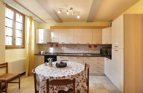 Aosta Apartment | Holiday Apartment 'Augusta Praetoria' with Mountain View