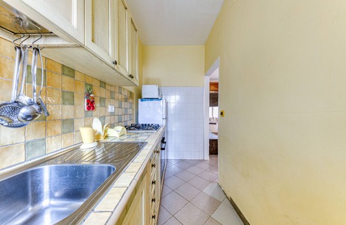 Lido Marini Apartment | Holiday Apartment "Baia Del Mare" with 2 Private Terraces, Private Garden & A/C