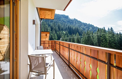 Proves Apartment | Holiday Apartment "Bachwiesl Hof Apt Gonn" with Mountain View, Balcony & Wi-Fi