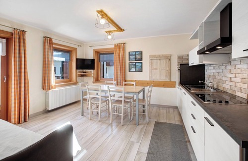 San Rocco Apartment | Holiday Apartment 'Baita Doss' with Mountain View, Balconies & Wi-Fi