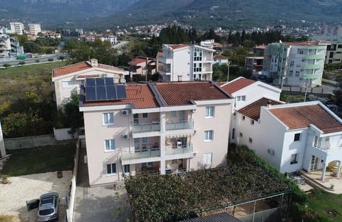 Zeljeznica Apartment | Holiday apartment Bar for 1 - 4 persons with 1 bedroom - Twin house