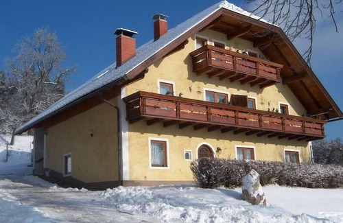 Sankt Michael bei Bleiburg Apartment | Holiday apartment Bleiburg for 1 - 9 persons with 2 bedrooms - Holiday apartment
