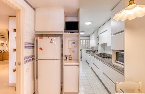 Palamos Apartment | Holiday Apartment "Carrer Del Mar" with Sea View, Private Terrace & Wi-Fi