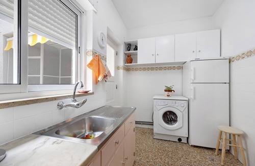 Espiche Apartment | Holiday Apartment "Casa Branca" with Private Terrace & Wi-Fi