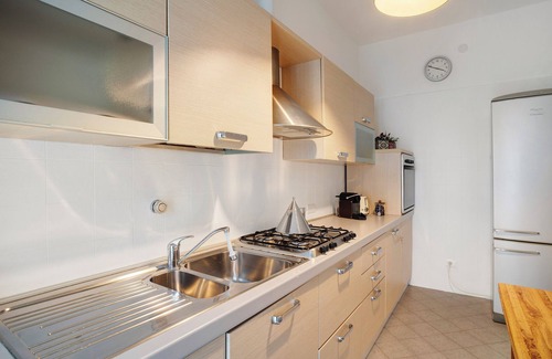 Alassio Apartment | Holiday Apartment "Casa Esterina" with 2 Balconies & Wi-Fi
