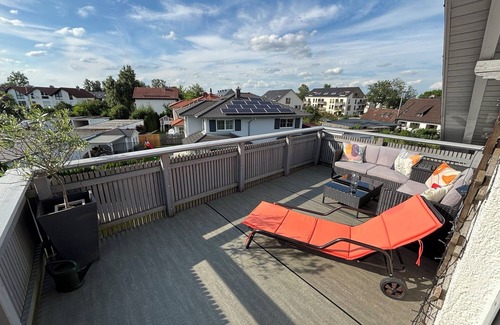 Ebersberg District Apartment | Holiday Apartment Casa Lenny and Friends with Balcony and Wi-Fi