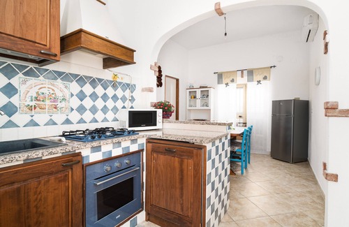 Irgoli Apartment | Holiday Apartment "Casa Masala" with Private Terrace & Shared Garden
