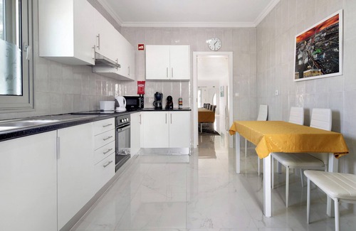Ponta Delgada Apartment | Holiday Apartment "Casa Da Linda" with Sea View, Private Terrace & Wi-Fi