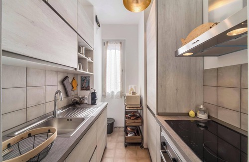 Lierna Apartment | Holiday Apartment Casa Royale Appartamento Terra with Mountain View, Wi-Fi, A/C