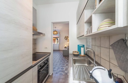Lierna Apartment | Holiday Apartment Casa Royale Appartamento Terra with Mountain View, Wi-Fi, A/C