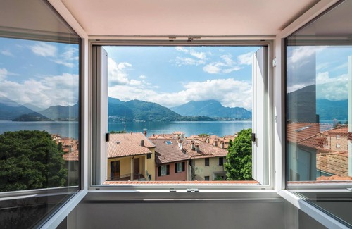 Lierna Apartment | Holiday Apartment Casa Royale Appartamento Aria with Lake, and Mountain View, Wi-Fi, A/C