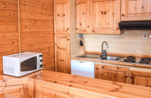 Dosso Veronza Apartment | Holiday Apartment "Centro Veronza" with Mountain View, Shared Pool & Wi-Fi