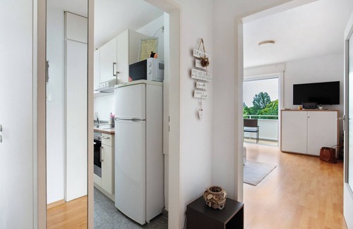 Wiesbaden Apartment | Holiday Apartment "Charmante Stadtwohnung Im Zentrum" with Balcony & Wi-Fi