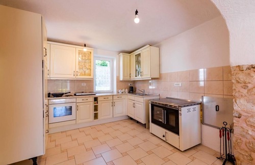 Ajdovscina Apartment | Holiday apartment Col for 1 - 10 persons with 3 bedrooms - Holiday apartment