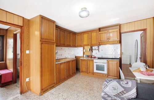 Charvensod Apartment | Holiday Apartment 'Da Lule' with Mountain View, Balcony and Wi-Fi