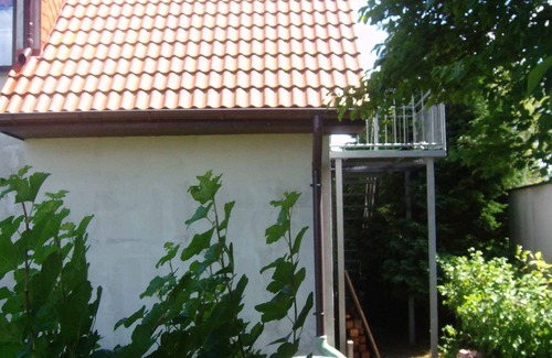 Altenkirchen Apartment | Holiday apartment with large garden and campfire place