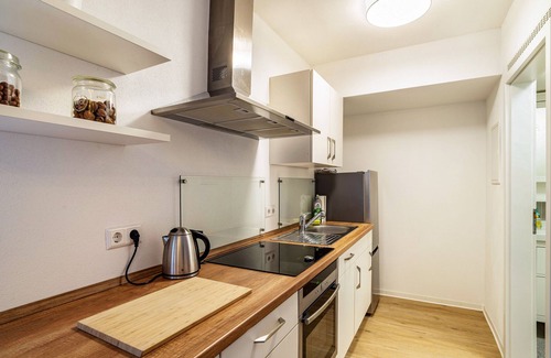 Oberderdingen Apartment | Holiday Apartment "Appartement Aposto 1" with Private Terrace and Wi-Fi