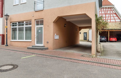 Oberderdingen Apartment | Holiday Apartment "Appartement Aposto 4" with Wi-Fi