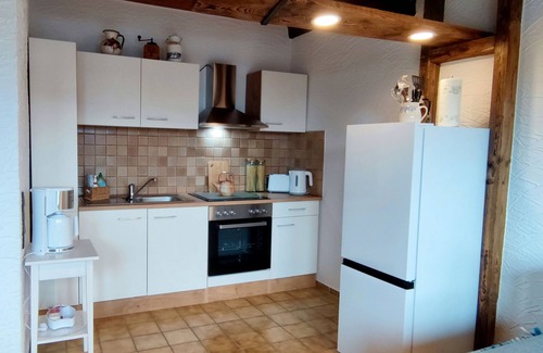 Welschneudorf Apartment | Holiday Apartment 'Uschi' with Pool, Shared Garden and Wi-Fi