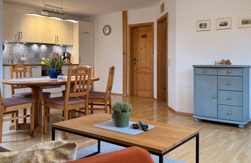 Wilhelmsdorf Apartment | Holiday Apartment 'Riedblick' with Shared Terrace, Shared Garden and Wi-Fi