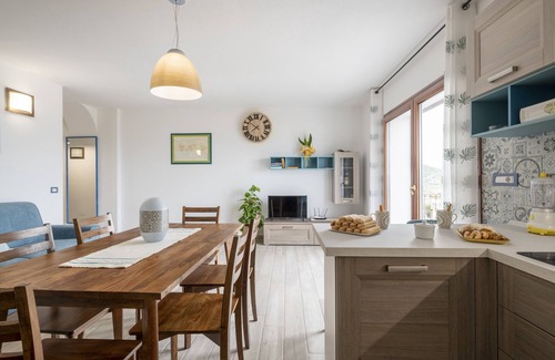 Dorgali Apartment | Holiday Apartment 'Dolcecasa' with Mountain View, Private Terrace & Wi-Fi