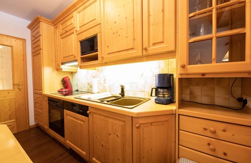 Untergrainau Apartment | Holiday apartment "Edelrose" in the Zugspitz village Grainau