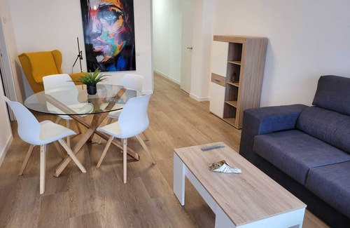 El Ejido Apartment | Holiday Apartment "Ejido Centro" with Balcony & Wi-Fi