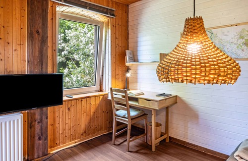 Bleckede Apartment | Holiday Apartment "Elbtalquartier Im Grünen" with Shared Terrace, Shared Garden & Wi-Fi