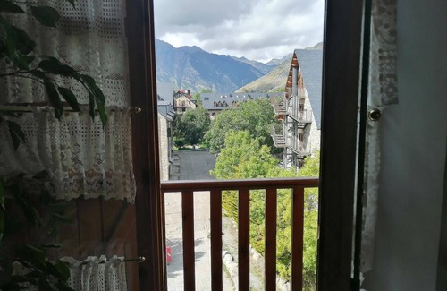 Pla de l'Ermita Apartment | Holiday apartment Caldes de Boi for 1 - 6 persons with 2 bedrooms - Holiday apartment in one or mult