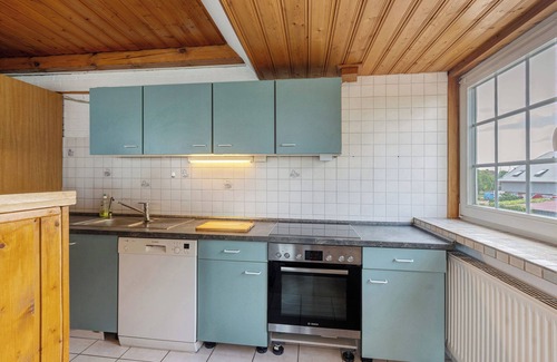 Behrensdorf Apartment | Holiday Apartment 'Fernblick' with Private Terrace and Wi-Fi