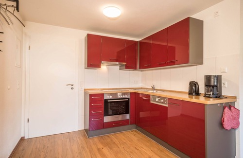 Neukirch Apartment | Holiday Apartment "Fichte" with Wi-Fi & Garden