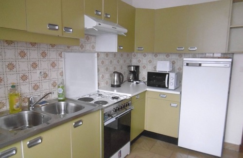Espalion Apartment | Holiday Apartment "Gîte Le Lot " with Wi-Fi