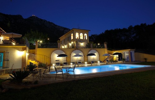 Giungano House | Holiday apartment Giungano for 1 - 3 persons with 2 bedrooms - Holiday house