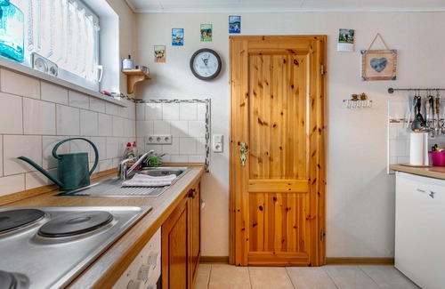 Ladelund Apartment | Holiday Apartment 'Grenznah Garten Ruhig' with Private Terrace, Garden and Wi-Fi