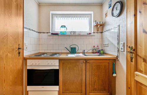 Ladelund Apartment | Holiday Apartment 'Grenznah Garten Ruhig' with Private Terrace, Garden and Wi-Fi