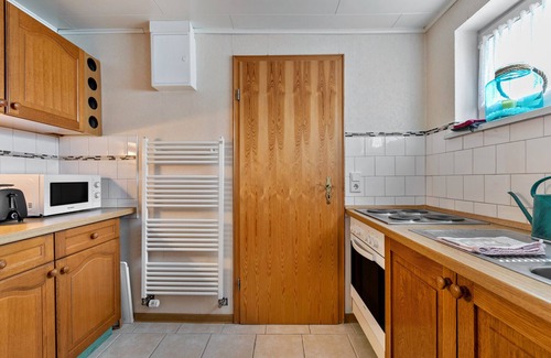 Ladelund Apartment | Holiday Apartment 'Grenznah Garten Ruhig' with Private Terrace, Garden and Wi-Fi