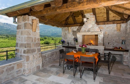 Gruda Apartment | Holiday apartment Gruda for 1 - 6 persons with 3 bedrooms - Row house